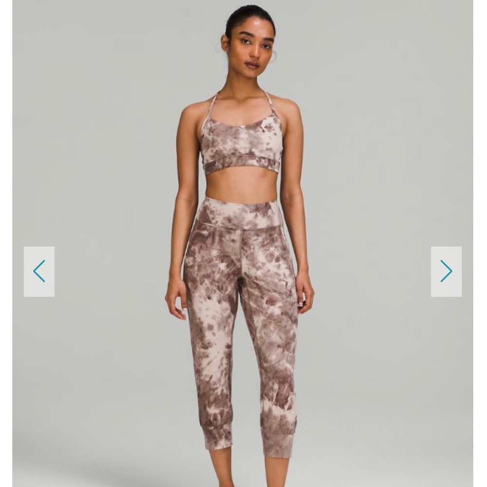Lululemon Align High-Rise Cropped Jogger
Diamond Dye Mink Bery Lunar